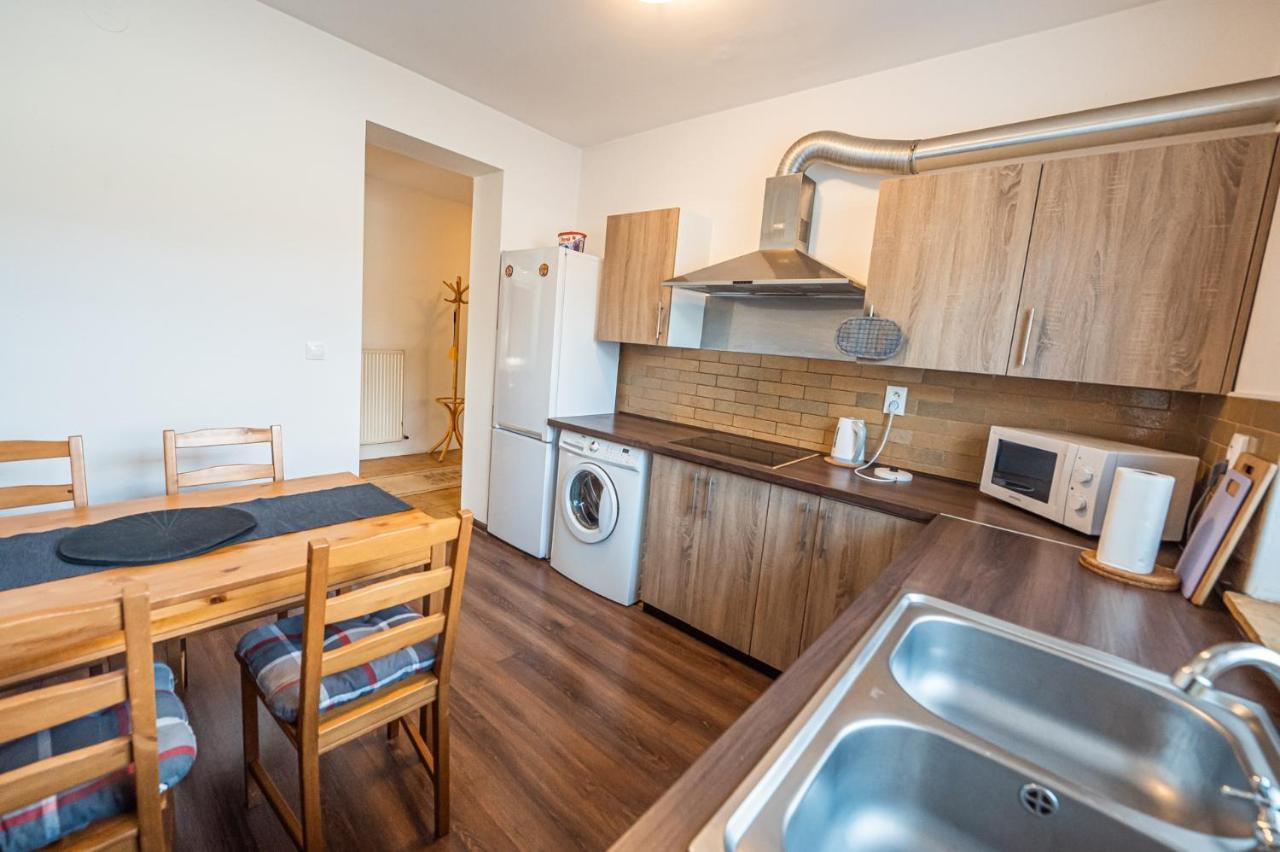 Xlsuite Apartment Comfort Piest'any Exterior photo