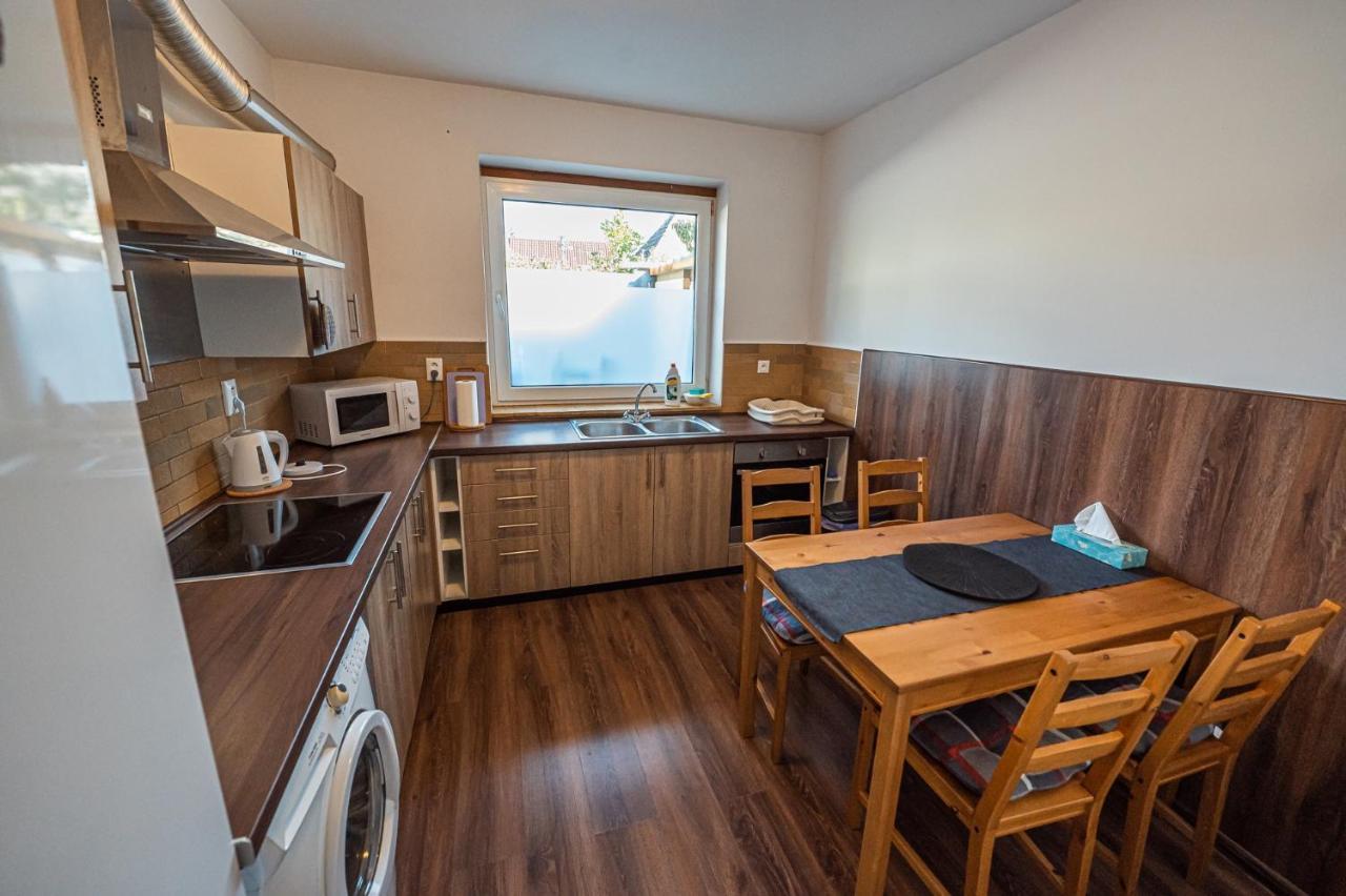 Xlsuite Apartment Comfort Piest'any Exterior photo