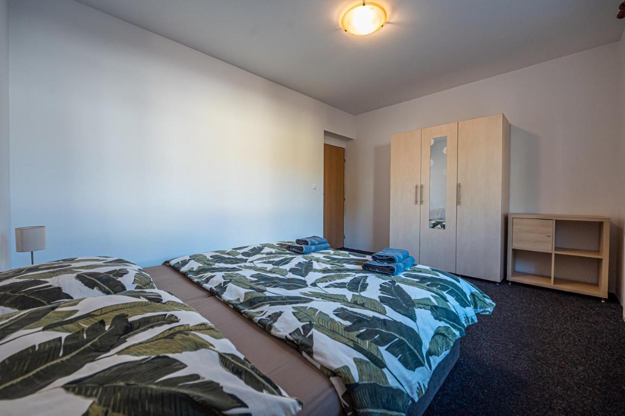 Xlsuite Apartment Comfort Piest'any Exterior photo